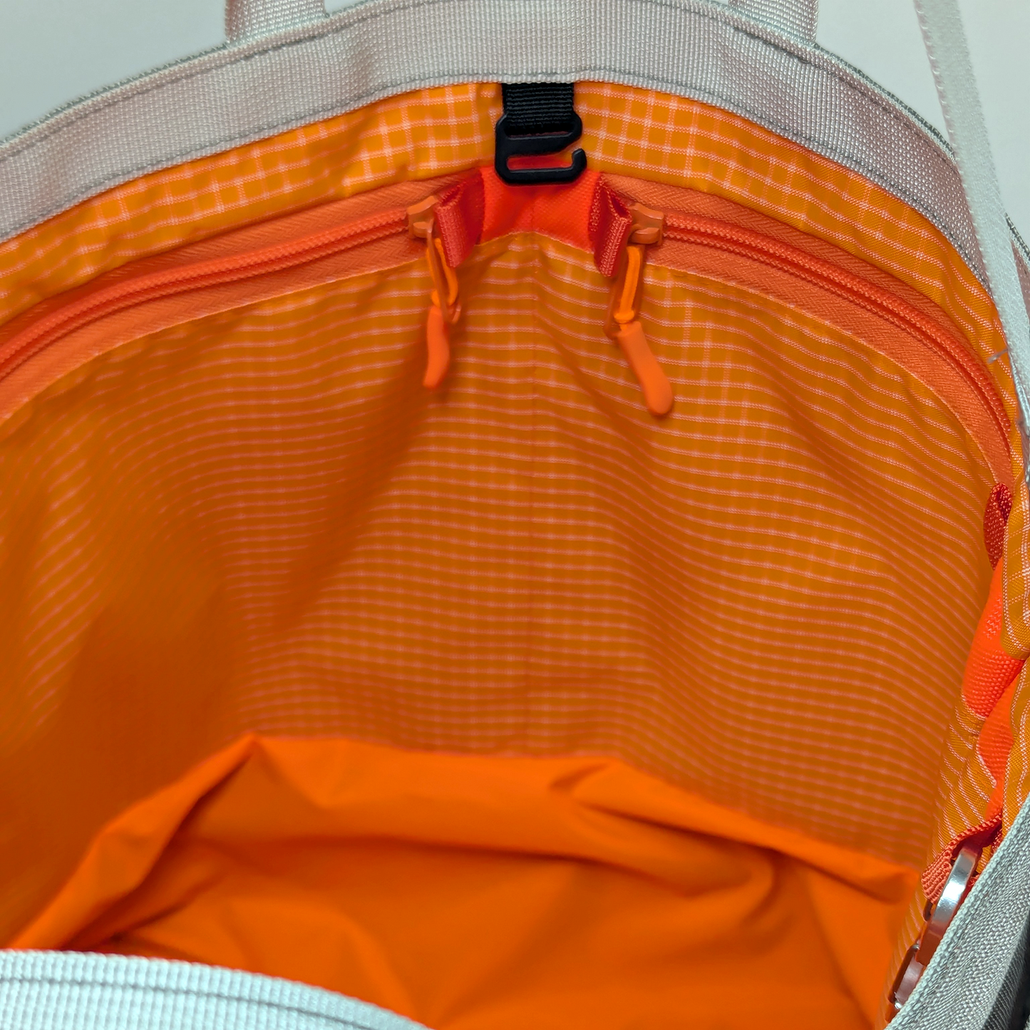The NUTEK Tote